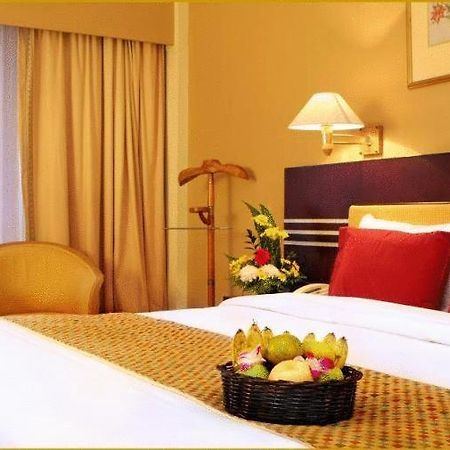 Tiara Medan Hotel & Convention Center Экстерьер фото