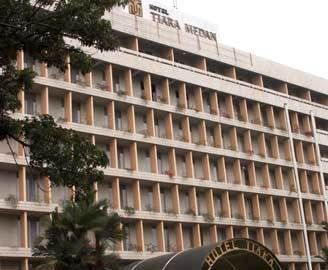 Tiara Medan Hotel & Convention Center Экстерьер фото